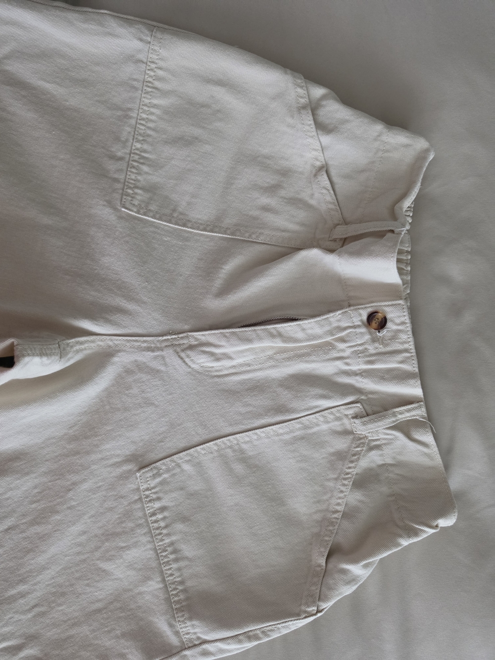 Worn One Time!! Too Big! Nice SHEIN Cream Cropped Ankle Pants with Patch Pockets